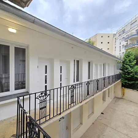 4g- Cosy Proche Paris Lägenhet